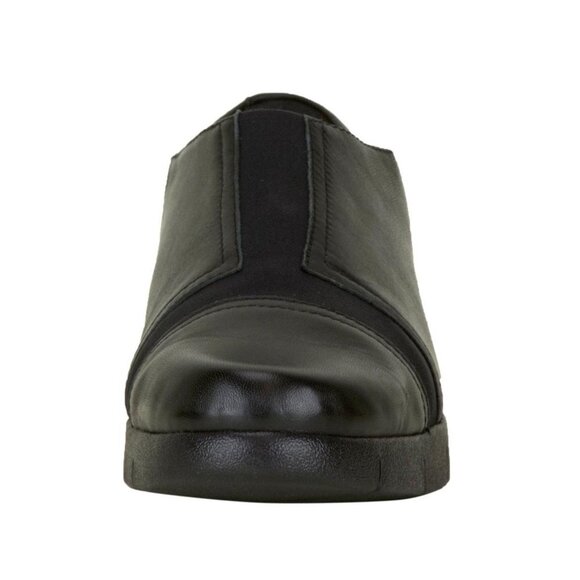 Clarks Women's Daelyn Plaza Slip-On Shoes - Picture 5 of 5